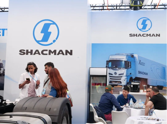 SHACMAN Ignites the Passion of the 137th Canton Fair
